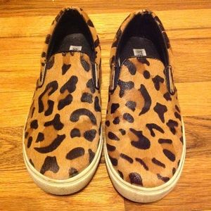Leopard print Steve Madden slip-ons